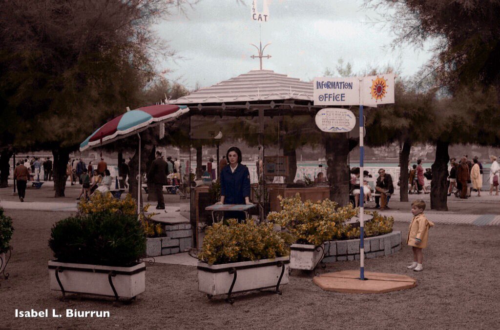 Caseta de Información y Turismo en la Concha. San Sebastian 1960