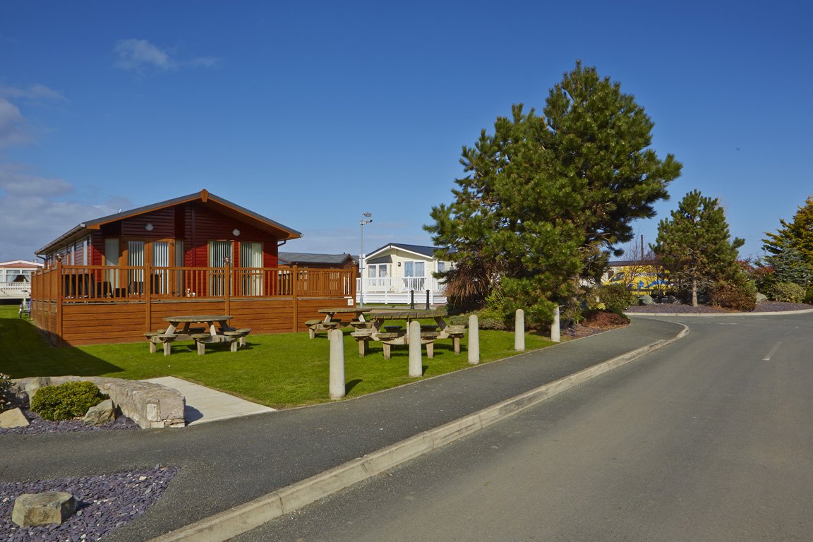 Everything You Need to Know About Buying A Static Caravan. whitehouseleisurepark.com/buying-a-stati…