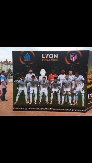 Voir l'image sur Twitter