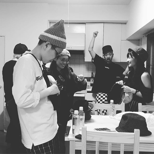 mr13brain's tweet photo. 賑やかな人達がやってきた
#4106xxx #あゆみくりかまき #huntism #13strut https://t.co/SMFcS651LJ https://t.co/JHuhsLq05c