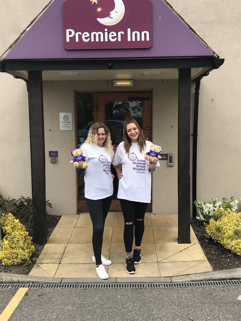 Waving two of my girls off today as they travel down south ready for their sky dive tomorrow!!! Raising an amazing £790 between them!! Well done girls, good luck! 👭 <a href="/AndyFr4ncis/">AndyFr4ncis</a> <a href="/SDEBDD/">simon ewins</a> <a href="/franb1969/">Fran Broadhurst</a>