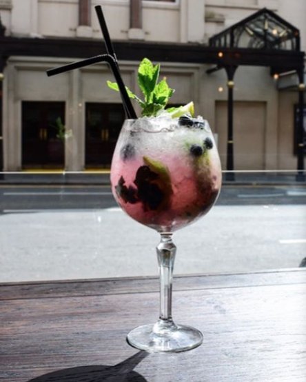 Behold the #BlueberryMojito, our cocktail of the week. Packed with antioxidants (and rum) nutritionists say if you make one change to your diet, it should be to add blueberries... #cocktailoftheweek #Glasgow #VisitScotland