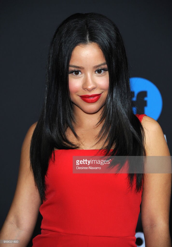 Fosters_FR's tweet photo. #PHOTOS 📸 | Cierra aux upfronts de Freeform hier https://t.co/F3g9fEQl6u