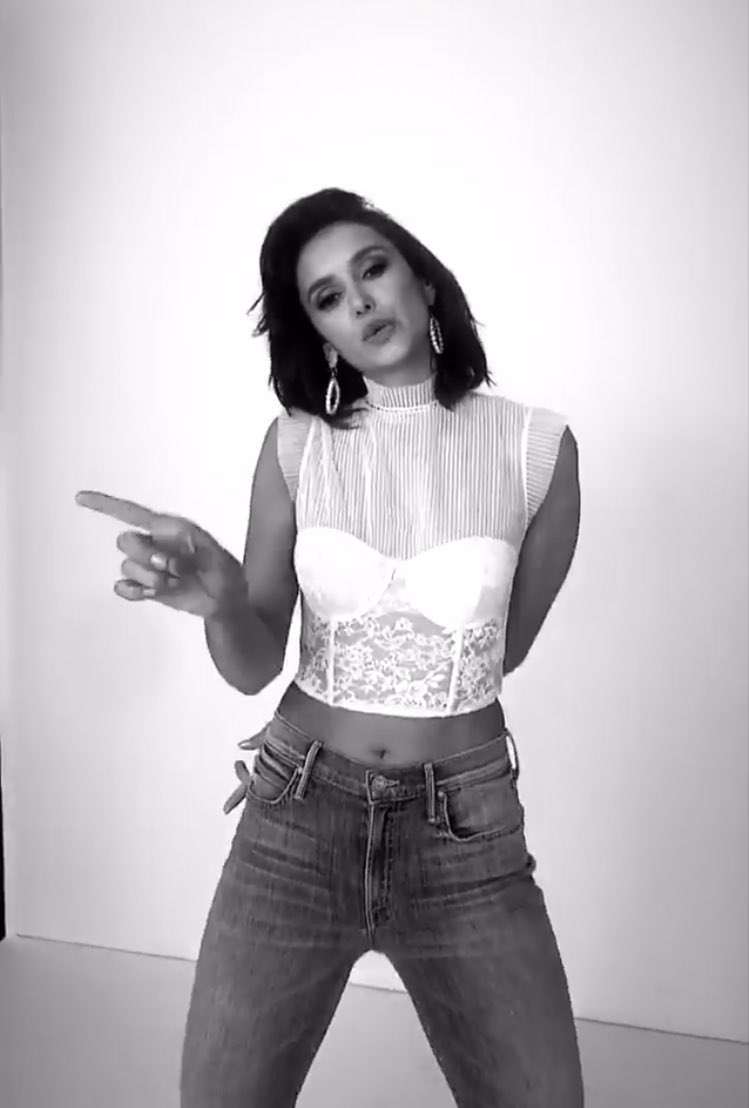 SamantaNDobreva's tweet photo. SHE IS SO BEAUTIFUL https://t.co/j7LhHyfygR