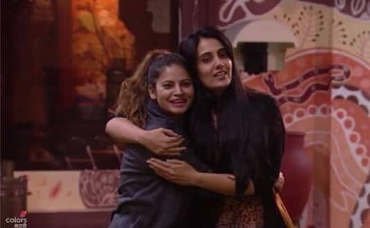 How many retweets for this jodi ? 

Kill the #Retweet button 😘😘😘 

#BBMarathi #BiggbossMarathi
