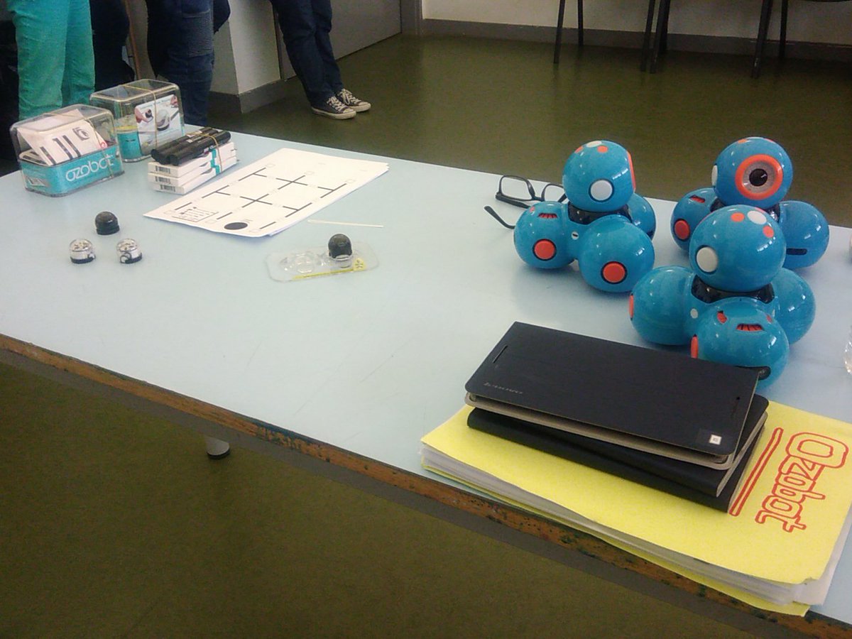 CBNE_Etampes's tweet photo. Présentation des usages robotique au #FUNacver #interdegres #interbassin de l'Essonne https://t.co/aGFRYAvbNH