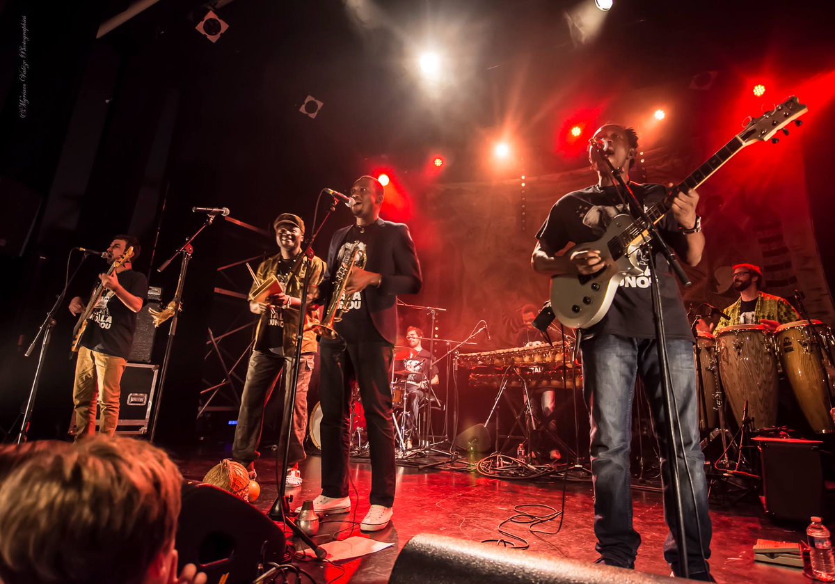 JazzauxEcluses's tweet photo. [INFO PROGRAMMATION] A découvrir ou à redécouvrir, SAM 16 JUIN, 21 H, 9 €, au @TheatreDePoche de @HedeBazouges, le Rythm’N’ Brousse made in Burkina Faso de SITALA et Mamadou Coulibaly. Entre afro-jazz et reggae. Fureur communicative et pur moment de bonheur ! #JazzAuxEcluses. https://t.co/LTjxlCfWWa