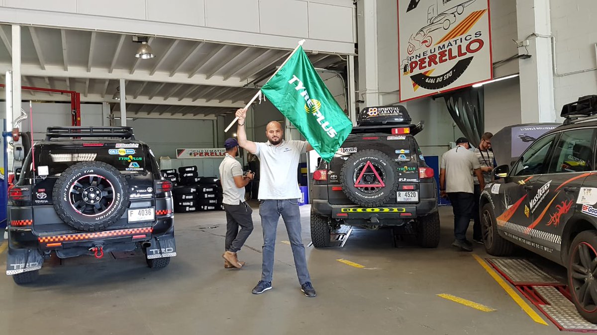 VentaNeumatico's tweet photo. Buenos días!! Hoy os dejamos unas imágenes del tour de #tyreplus Euromaster que visitaron nuestro taller en su viaje hacia Marruecos! https://t.co/PcJFZVIqMM
