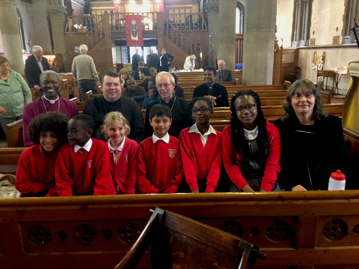 StStephens_CE's tweet image. Some of our children really enjoyed the opportunity to meet and pray with the Archbishop of Canterbury @JustinWelby this morning as part of the @thykingdom_come event. 

#ThyKingdomCome #Pledge2Pray