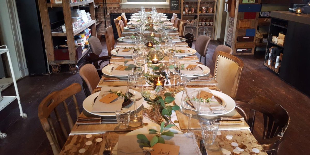 DlcCafe's tweet photo. Wil jij net zo'n gave 21-diner organiseren als Pien deed? Neem dan snel contact met ons op en vier met je vrienden dat je 'officieel volwassen' bent geworden! >> https://t.co/SGfJuvQTL8 https://t.co/lWdvCt4xok