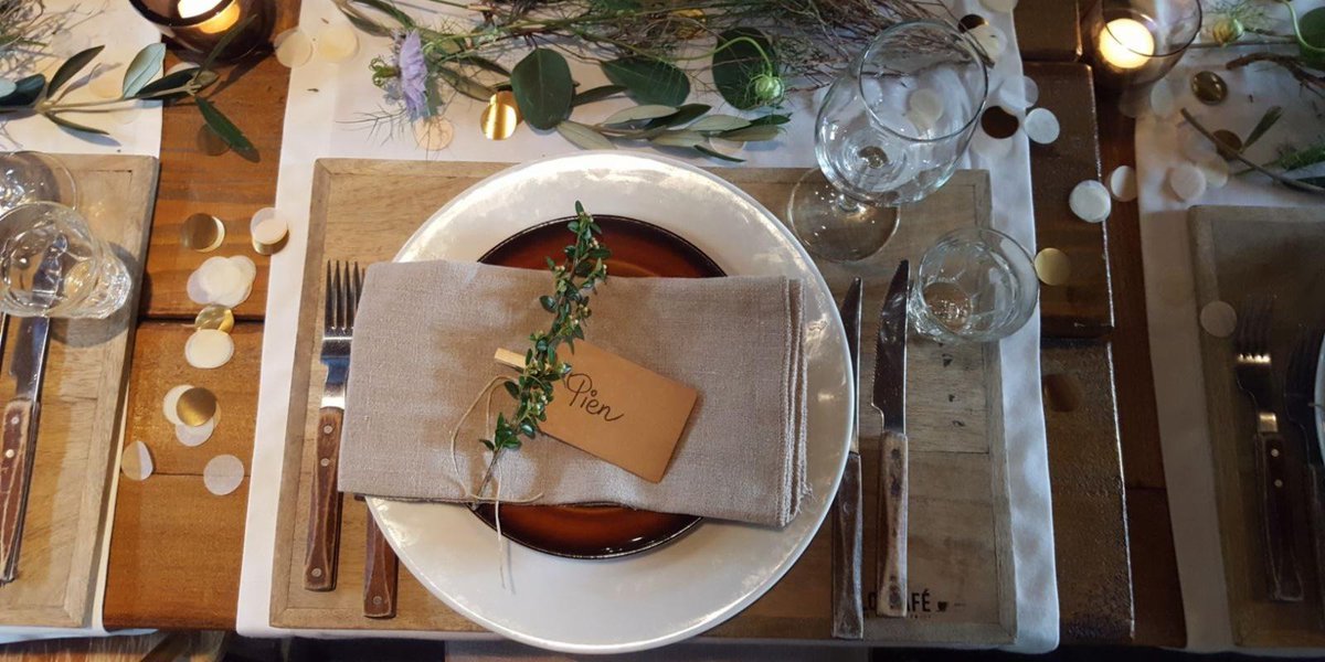 Wil jij net zo'n gave 21-diner organiseren als Pien deed? Neem dan snel contact met ons op en vier met je vrienden dat je 'officieel volwassen' bent geworden! >> ow.ly/UssK30k0nHP