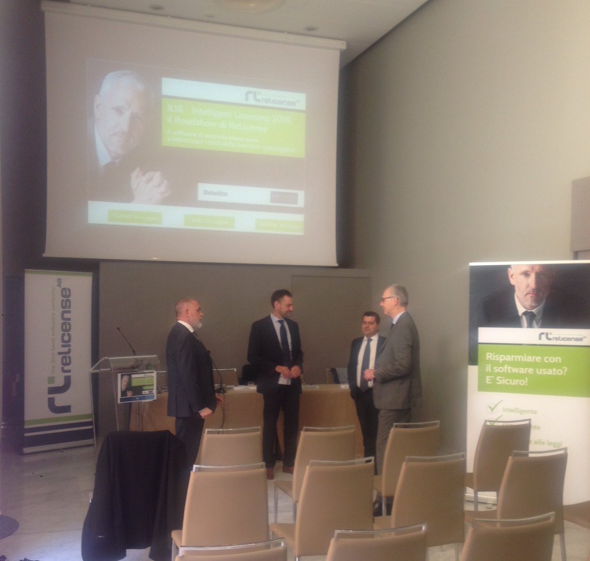 ReLicenseItalia's tweet photo. Pronti, via!!!
#IntelligentLicensing2018, il RoadShow di #ReLicense sta partendo da #Torino. 
#softwareusato #softwaredisecondamano https://t.co/BhX52Gk4cp