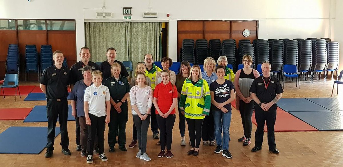 EyemouthFire's tweet photo. On Monday we took part with local partners to deliver CPR training to 357 pupils at Eyemouth Primary School from nursery to Primary 7. Great effort and achievement by all. https://t.co/JwpafQJ5LJ #partnershipworking #bhfcpr @fire_scot @scotfire_MELSB @Eye_Response @BHFScotland https://t.co/poU2v7T2GR