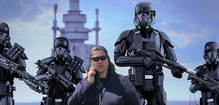 ZanyMadcap's tweet photo. The one time she might coulda done some good.
#Oakland #oaklandbbq #OaklandCookout #BBQingWhileBlack #bbqlady #racistbarbecuelady #racheldolezal #CookingOutWhileBlack #oaklandbbqwoman #barbecuebecky #BBQBecky #StarWars #SoloMovie #SoloStarWars #RogueOne #StormTroopers https://t.co/Aj5fsMPDc5