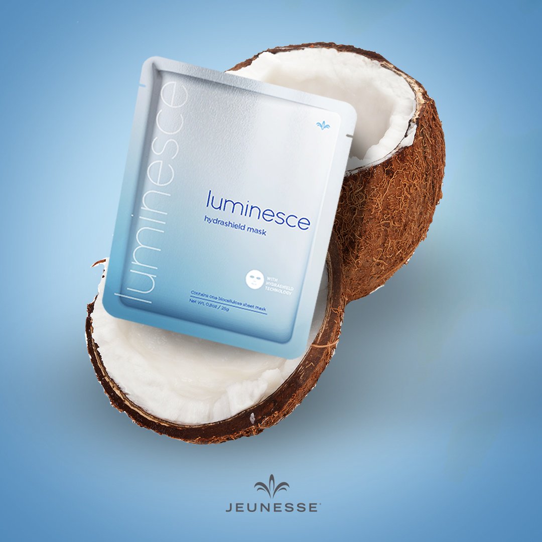 JeunesseGlobal's tweet photo. Did you know? Our #Luminesce #HydraShield Mask is made out of a fermented coconut biocellulose, which helps lock moisture into your skin. 🌊😍 https://t.co/GFOT7Wb3qI