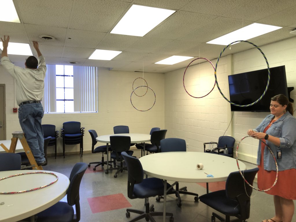 johnnyeducation's tweet image. @TWhite25177 &amp;amp; @mburk81 setting up a drone challenge for Saturday’s community Makerspace event! #KCSLearning2020