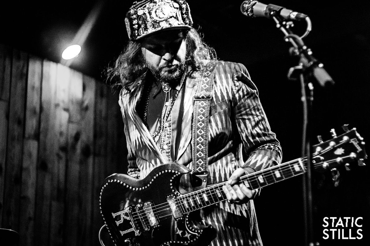 Static Stills tweet media