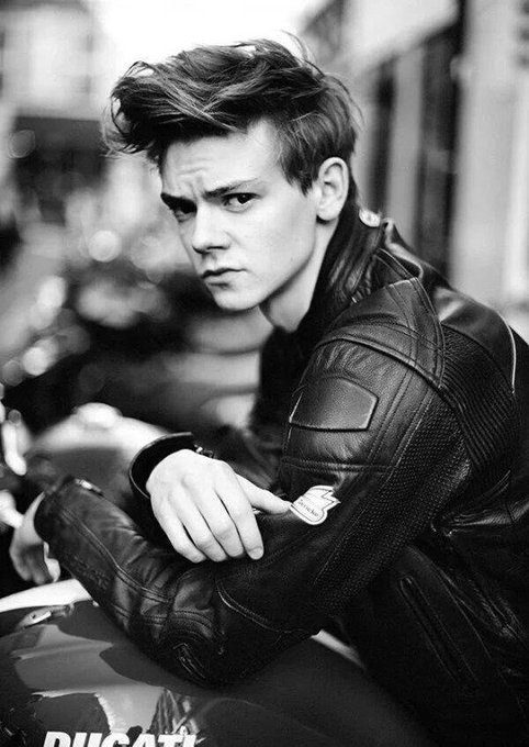 Thomas Brodie Sangster’s Birthday Celebration | HappyBday.to