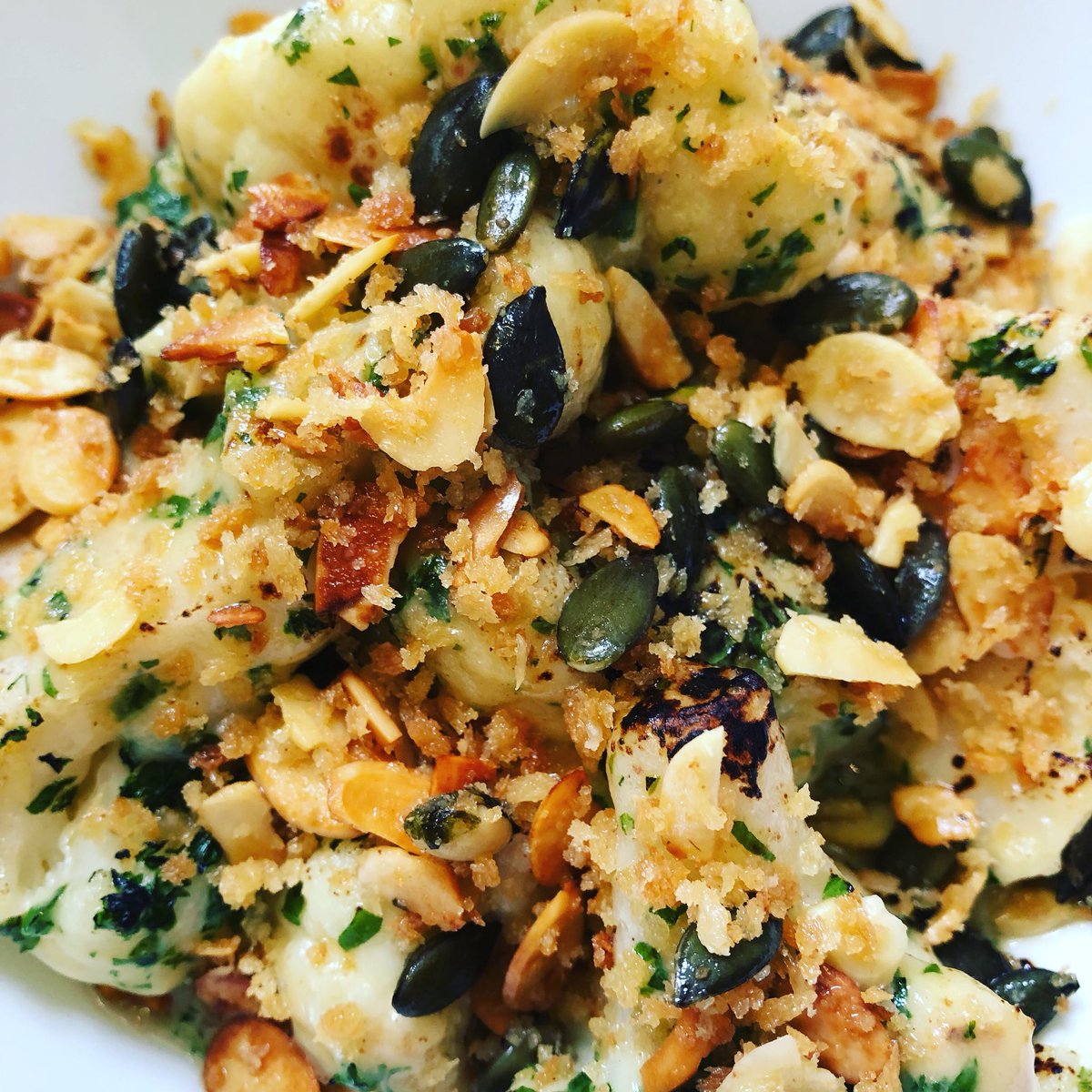 We have fabulous vegetarian options on our menu. Baked cauliflower is taking centre stage today - served with ale rarebit and a crunchy almond topping. Perfect for #nationalvegetarianweek #cauliflower