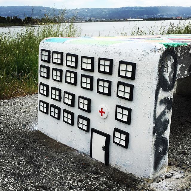 mows510's tweet photo. Oldie But Goodie - Here’s one I did a couple years ago before I had many followers so it may be new to you. I think it’s time to do a new one. What do you think? Any ideas on variations of it I should try?
.
.
#art #doors #graffiti #streetart #flashesof… https://t.co/lbLTmku9se https://t.co/Ja5KSK6ca9
