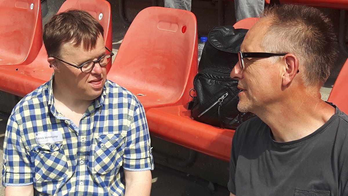 HandicapNL's tweet image. Wat hebben we genoten van 2 dagen Buitengewoon Kunst met een Utregs tintje. Dikke dank aan iedereen die dit mogelijk heeft gemaakt!
De 17 BuitenGewone kunstenaars gaan met onwijs veel inspiratie terug naar hun eigen ateliers. We zijn benieuwd naar de resultaten!