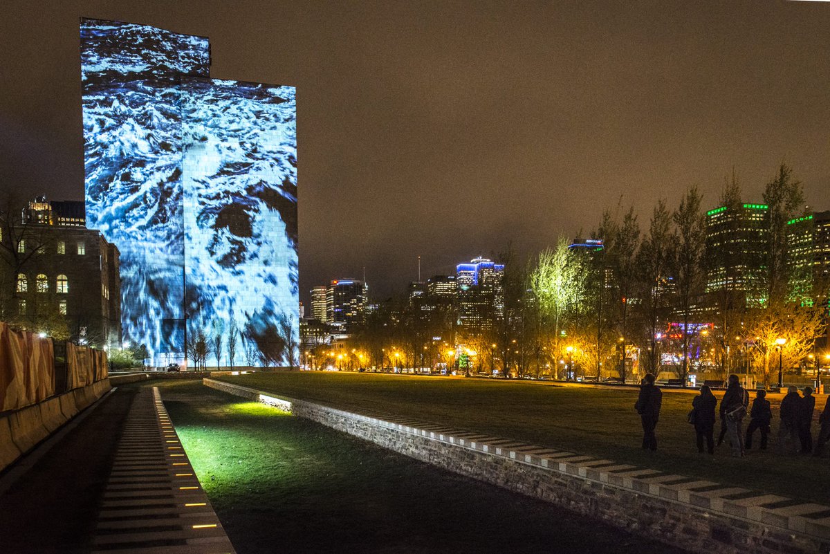 MeetMontreal's tweet photo. #Tech in the City! @TravelClassics  attendees, check out few of the latest, greatest ways to get an eyeful of high tech this week -  https://t.co/AFTiDOsdlm #TravelClassicsMontreal 
📷@Moment_Factory, @MTLenHistoires, @georgefok https://t.co/3OtugYDfKc