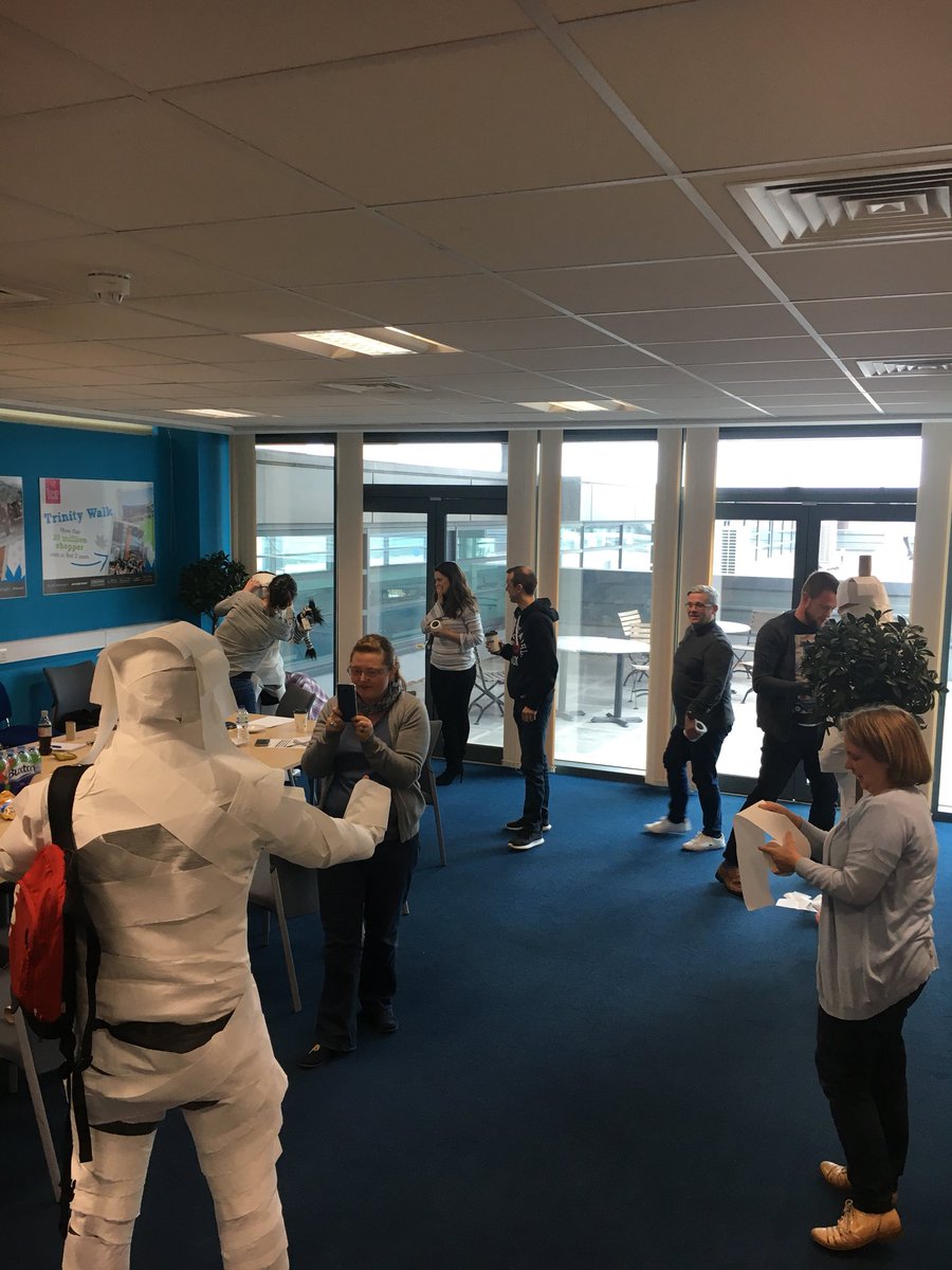 DanielBarker82's tweet photo. Some of the leading managers within @EntertainerToys loving @LAWWeekWire #LAWW https://t.co/HiBpcVpAQZ