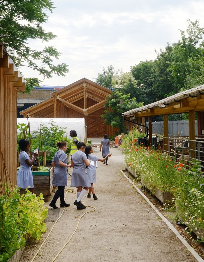 cockandbullfest's tweet photo. Well done Feilden Fowles Architects, the architects behind @JamiesFarm's stunning timber barn at Oasis Farm Waterloo who were the winners of the #RIBA London Award 2018 last night! This is going to make our fundraising party on Saturday even more special! https://t.co/GYUUPWZ41K https://t.co/8CR7OAYEbR