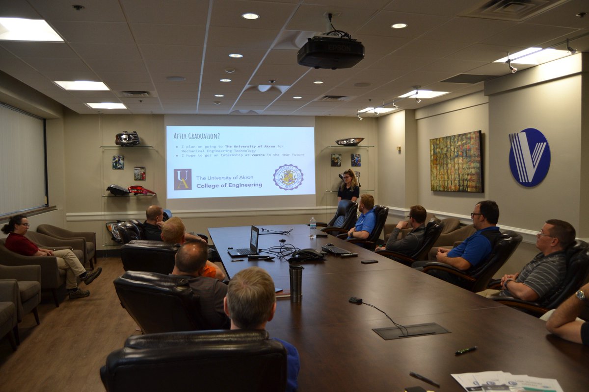 gobluestreaks's tweet photo. Sierra Cremean gave her Global Internship Presentation at Ventra with the entire Engineering team. Sierra will continue to intern with the engineers in the Prototype room. #SCSGIE https://t.co/pgib6ONUH1