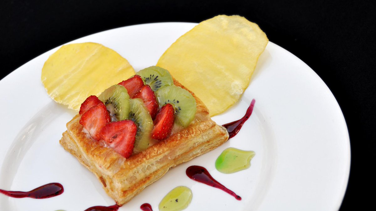 CJandalos's tweet photo. ¿Estás buscando catering para tu boda? Déjate asesorar por nuestro equipo para elegir el menú.😉
Descubre nuestra propuesta gastronómica:
🖥 https://t.co/i4EVKzPZhN
☎️ 680 26 50 07
📩 eventos@jandalos.com
#jandaloscatering #catering #losjandalos #bodas #menuboda #ElPuerto https://t.co/6emtZgM8EF