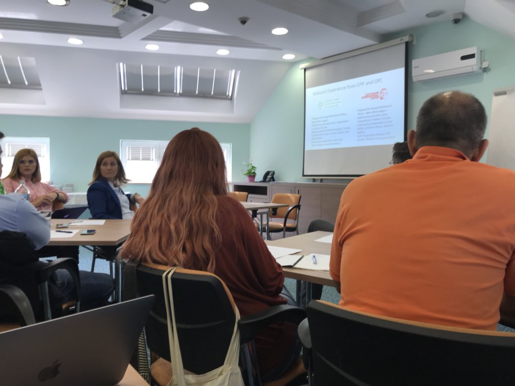 FondacioniQS's tweet photo. #Workshop në Beograd mbi zhvillimin e strategjive rajonale në #BallkaninPerëndimor mbështetur nga #OlofPalme dhe #CenterParty bazuar mbi objektivat e Swedish International Development Cooperation Agency.😃
#Albania #Macedonia #Serbia #Bosnia #Sweden #support #collaboration👏💪 https://t.co/FAiVakd8CQ