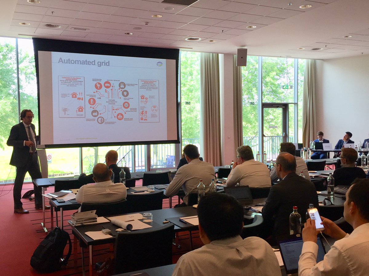 ACI_DUE's tweet photo. The #TSO perspective, Klaas Hommes of @TenneTTSO talks us through the changing landscape of #utility model. maintaining the balance of #grid of the future

#smartenergy #AI #data #blockchain 

#Digital #Utilities #Europe #ACIDUE18 https://t.co/TUTmQ74aSX