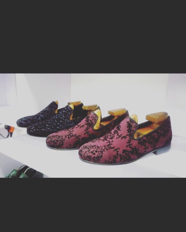 hooves_NG's tweet photo. To get to the right places, you need the right attitude and of course the right #Shoes 
#hooves 
Go farther with hooves.... https://t.co/TsIL84Zosu