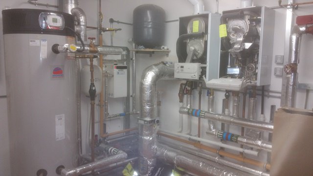 HalsallHeating's tweet photo. Boiler servicing underway at BAPS Swaminarayan Sanstha Preston #heating #boilers https://t.co/vJ7zYMiZPG