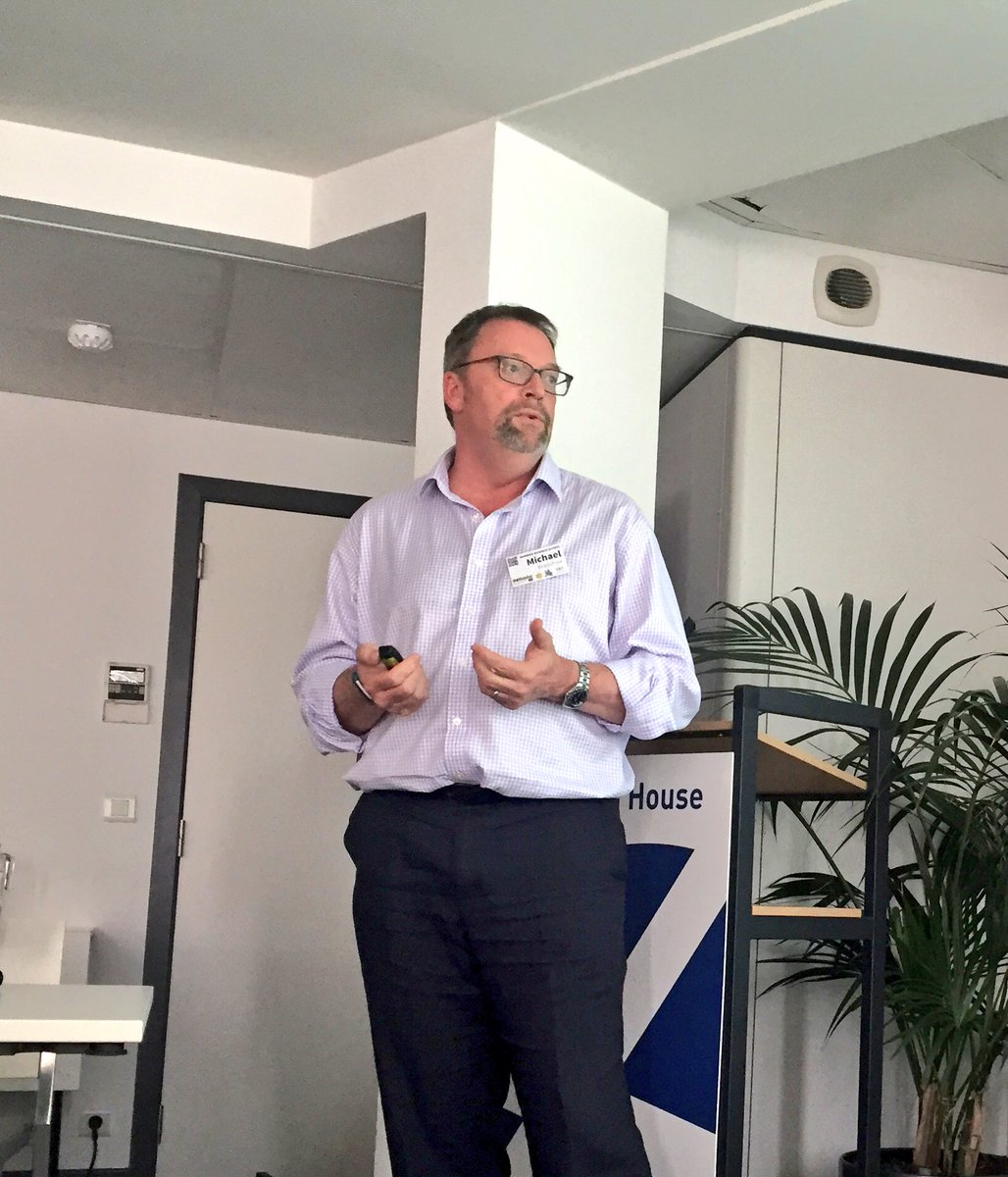 FracRiskEu's tweet photo. Thanks so much to Jan ter Heege from TNO and Mike Bradshaw from @WarwickBSchool who have presented the most recent findings from the M4ShaleGas project to us! https://t.co/xwLVbIDRSH