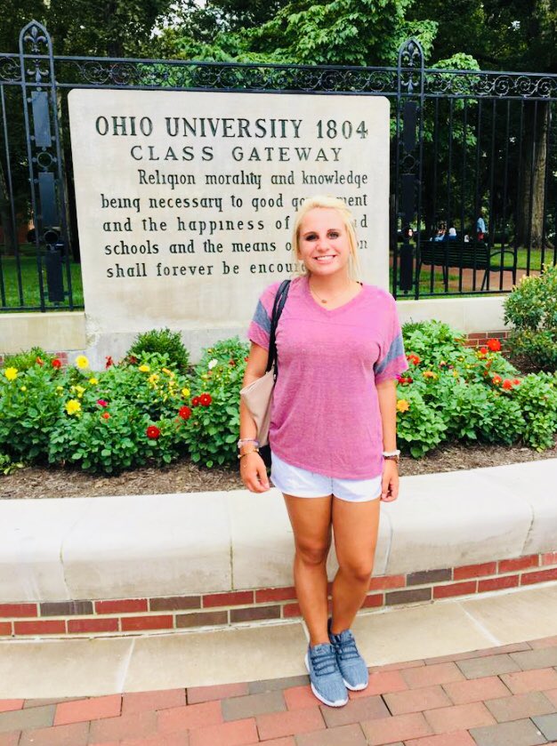 Alpha Xi Delta tweet media