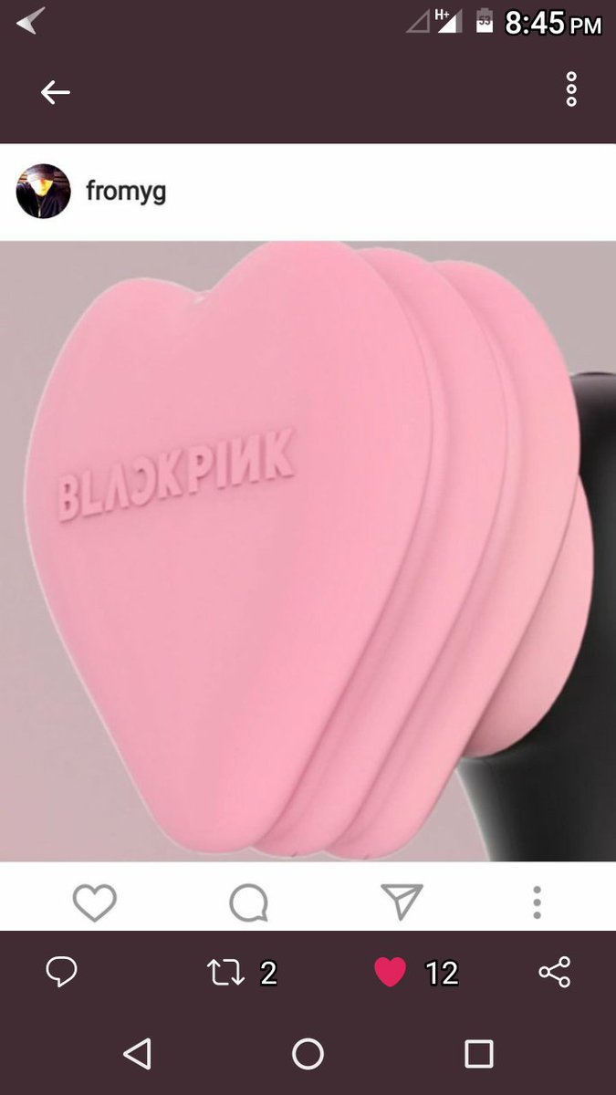 AFunnyFan1's tweet photo. Yes!!! The Official light stick of BLACKPINK will coming this June!!! Lavette๐๐๐๐#myfirstidol https://t.co/hzKQPcQZZY