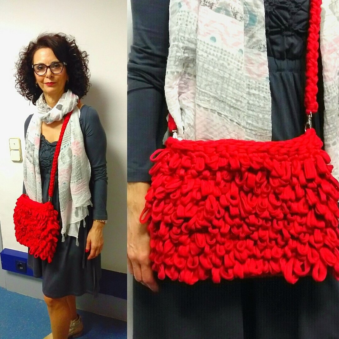 crochet_o's tweet photo. #crochet #ganchillo #uncinetto #bolso #trapillo #fettuccia #bag #moda #bolsoartesanal #hechoamano #handmade #tendencia #bolsoganchillo #bolsoverano #bolsotrapillo #complementos #bolsocrochet #bolsofiesta #tejermola #tejeresmisuperpoder
#crochet_o #mercedesmarzo #bolsoscrochet https://t.co/n2UHqpAo3n