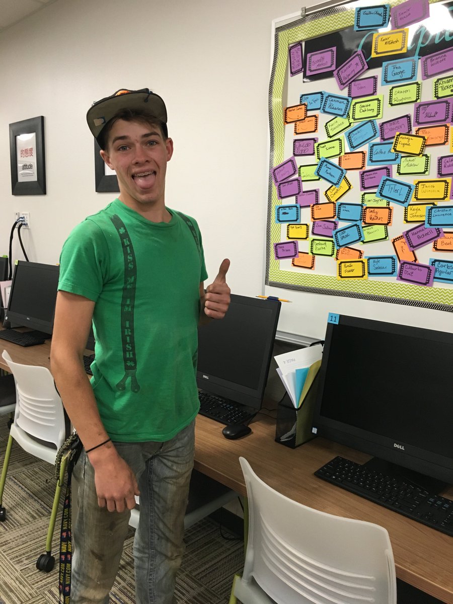schipmancvtc's tweet photo. WooHoo!! Cody Sproul, DT, complete his WorkKeys levels!! 👍#the6505 @the6505 @schipmancvtc https://t.co/LToXnGYHl7