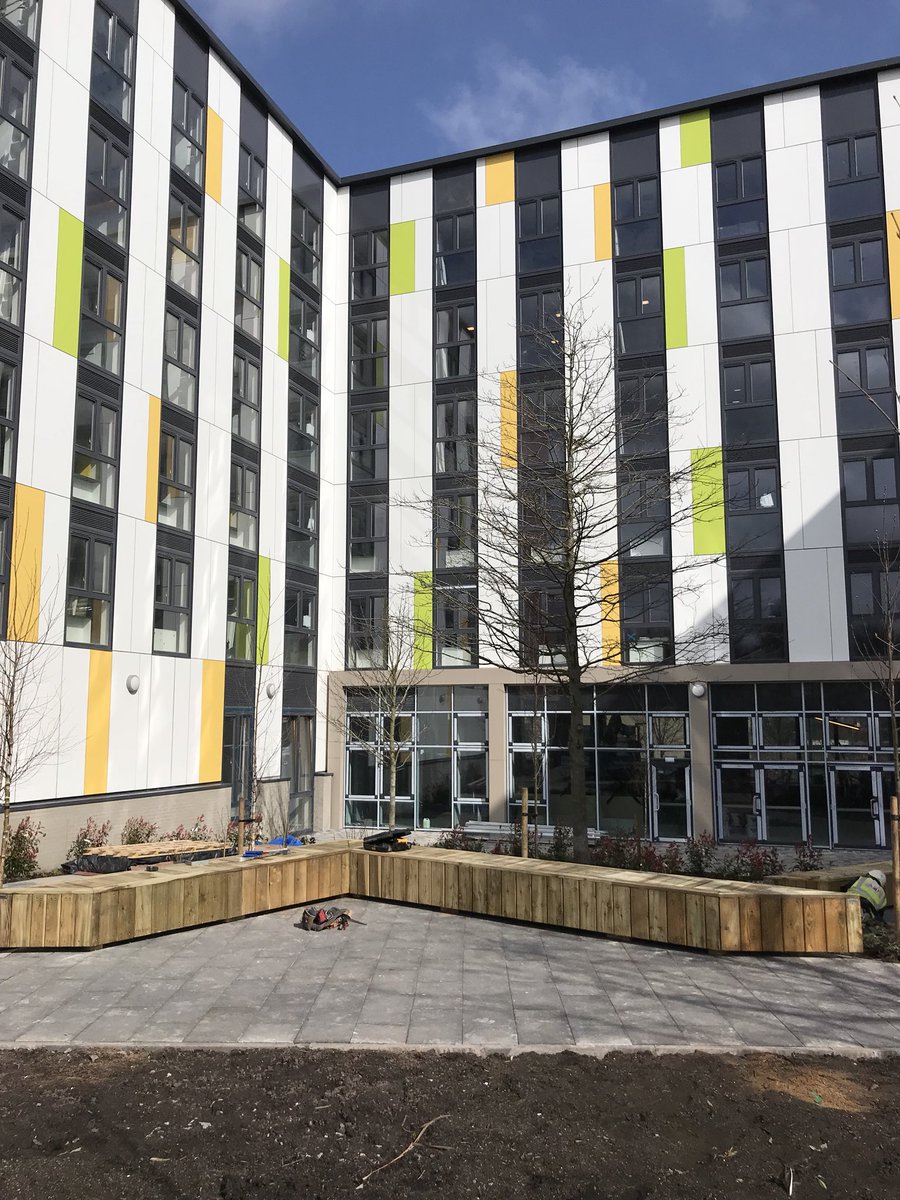 HavannahHouse's tweet photo. How good does our #courtyard look in the #sunshine ... We can’t wait to get into Havannah House #glasgow #studentaccommodation https://t.co/6dnrwE0LB0