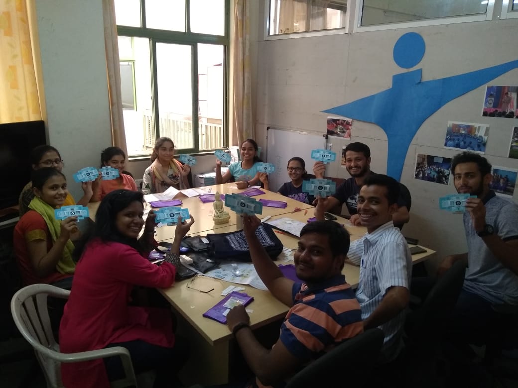 Makers_JPP's tweet photo. @TeamFoldscope Jnana Prabodhini conducted foldscope making workshop today. 13 such scopes were made by 10th class girls. Here are few glimpses.

@unnatpandit @TusharJuvekar @vivekponkshe @2adityaponkshe @AIMtoInnovate @PanditPranav @PrakashLab https://t.co/0GuQooQ7Es