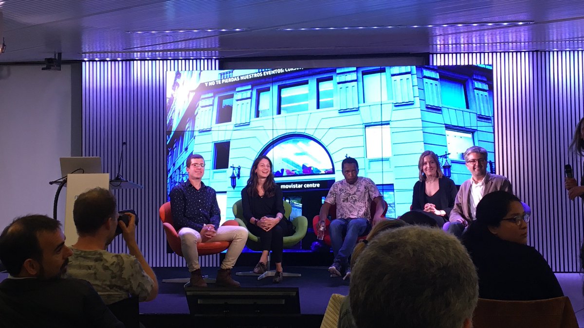 napptilus's tweet photo. Nuestra diseñadora @laumartinez_bcn fue al evento "Del #designthinking al #Design Doing", organizado por @Experience__Lab, en el que hablaron del Método Lombard. ¿Lo conocéis? 
https://t.co/bGS4wEyzRy https://t.co/TNfzo2zJwL