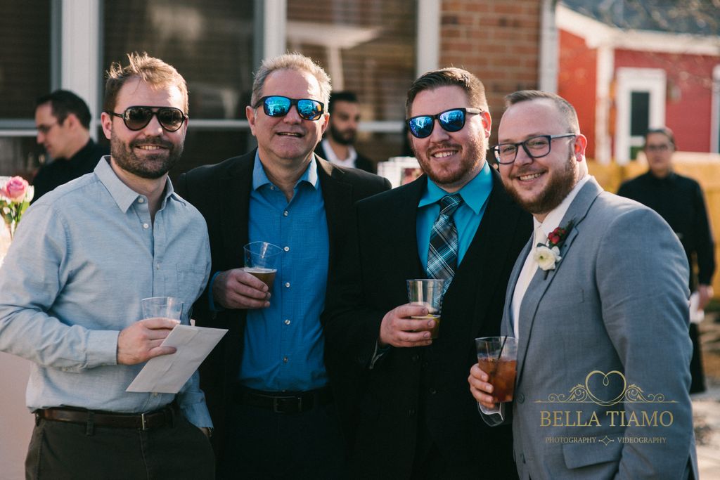 bellaphotovideo's tweet image. #petersonpartyof2
#groupshots