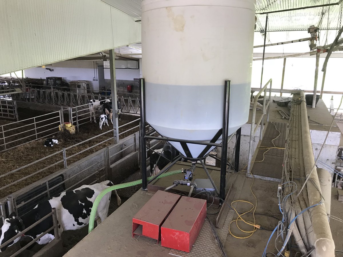 evplfi's tweet photo. All set up to pump into the robot feed bowl. Amounts controlled by feed table. #molassesenergy https://t.co/1j6PtJ5kxc