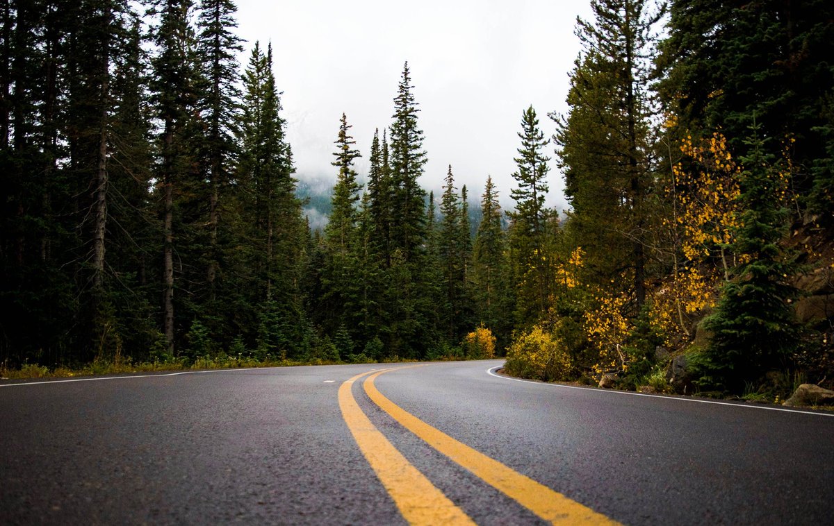 RISEgear's tweet photo. “Sometimes the most scenic roads in life are the detours you didn't mean to take.” - Angela N. Blount.

#HappyTravels ✈️ #RISEgear 🌎 https://t.co/X3Cv55Je02
