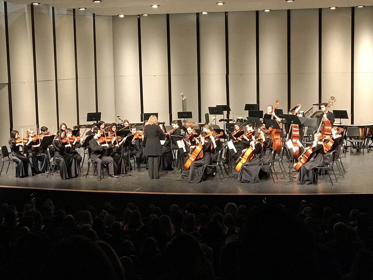 ConnMcCartan's tweet photo. 17 days to final graduation.  I am grateful to be part of a school that enriches its students with amazing programs like music.  The value of music education is not what it does for the other disciplines.  It is how it helps us be more fully human! https://t.co/YusBA0ACfE