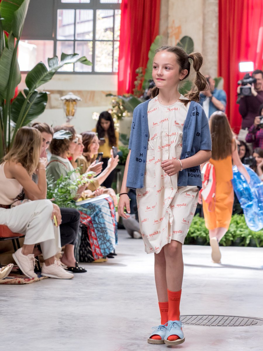 GranCanariaMC's tweet photo. Fue mágico, ¿verdad? Que 4 de nuestras firmas - #MiMenina, @aguas_azules, #ItChild y #ElBarquitoDePapel- participaran en #MyPetitFashionWeek ha sido un hito histórico. ¡Aquí tienes 4 momentos de esa experiencia! #GranCanariaMC +info 👉 https://t.co/H1MLHapB9X https://t.co/yYlgOHVSL2