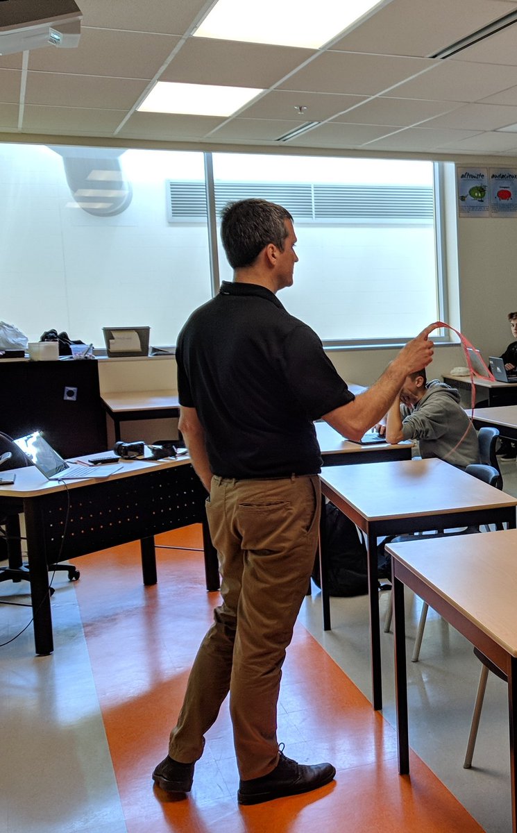 JeanMarcDupont7's tweet photo. #sommetinclusion @CcmbOrleans  plusieurs invités spéciaux présentent aux élèves et aux enseignants du collège aujourd'hui... Merci @ouellpierre @marclcote https://t.co/SumyG1zH9B