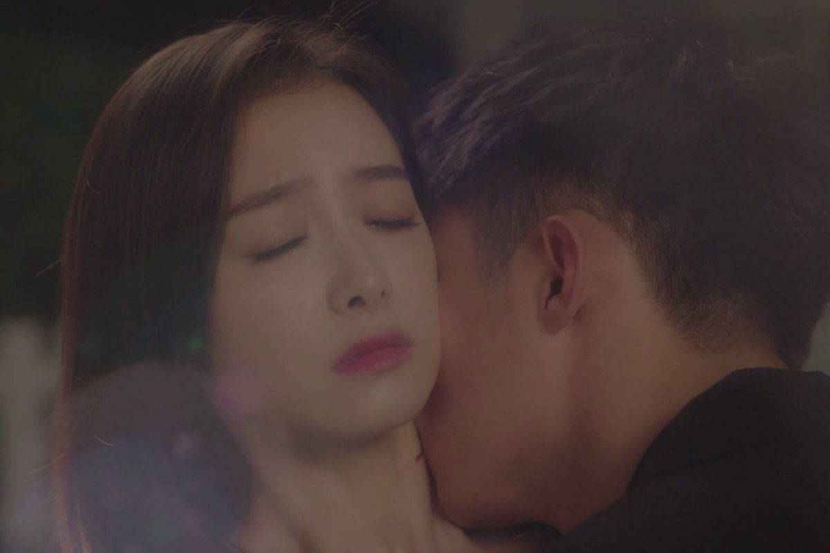 Winkbonus's tweet photo. วิธีรักษาแผลของจิ้งจอก 🙄 อยากจะโดนมีดปาดคอบ้าง 😂😅
#moonshineandvalentine
#结爱千岁大人的初恋
#Huangjingyu https://t.co/gldOCwj9gT