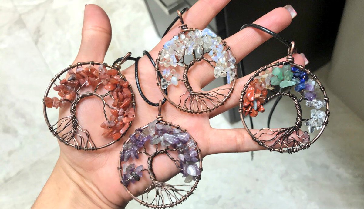 thatgirlkas_'s tweet photo. New Batch Of Babies 👁✨✨ #MadeWithMuchLove #KraftsByKas #CrystalProtection #TreeOfLife https://t.co/YU9HmDQgLS